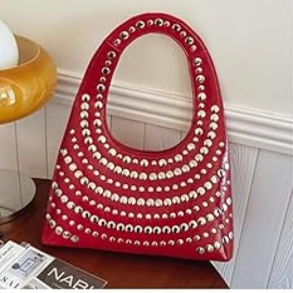 Neiman Marcus 90s Crescent Hobo Shoulder Bag in Red PU Leather - Picture 5 of 6